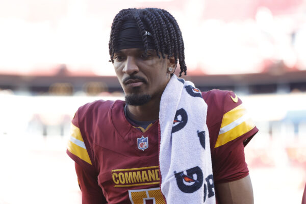 Jayden Daniels Injury Update: Rookie QB suffers rib injury in Commanders’ win over Panthers