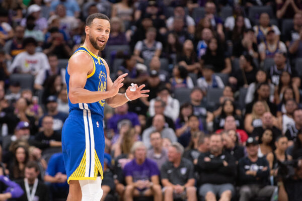 “Please No” – Warriors fans have emotional meltdown after Stephen Curry hints that the end of his career is near