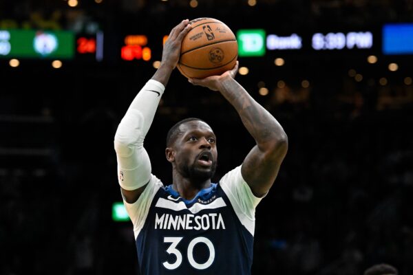 Timberwolves extend 18-game losing streak in Boston, last win in March 2005