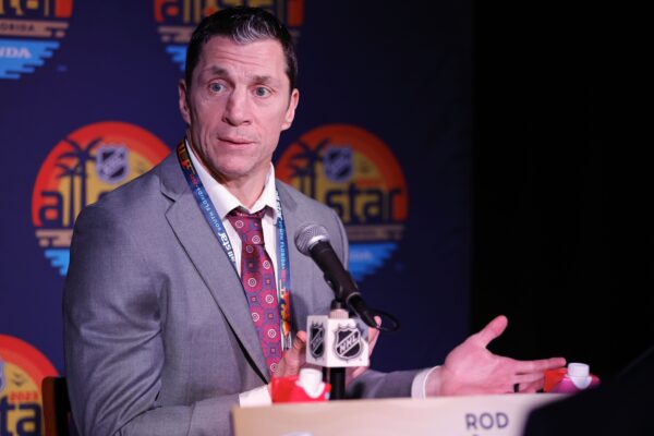 Rod Brind’Amour Sets NHL Record with 300th Win as Head Coach