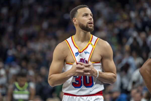 How many points did Stephen Curry score tonight? Full Stats