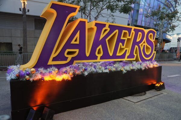 Lakers to host donation drive at home games to support relief efforts for LA wildfires
