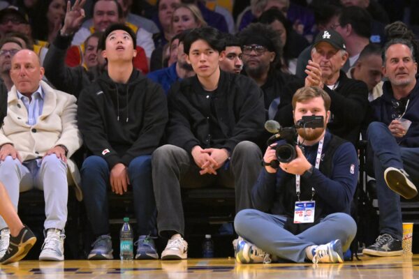 LeBron James, Rui Hachimura interact with Dodgers pitcher Roki Sasaki before Lakers vs Wizards