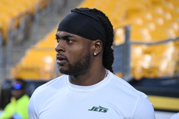 Oct 20, 2024; Pittsburgh, Pennsylvania, USA; New York Jets wide receiver Davante Adams (17) takes the field for warms up for a game against the Pittsburgh Steelers at Acrisure Stadium.