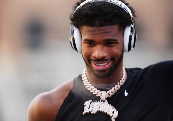 President Donald Trump Questions the Intelligence of NFL Owners As Shedeur Sanders Remains Undrafted!