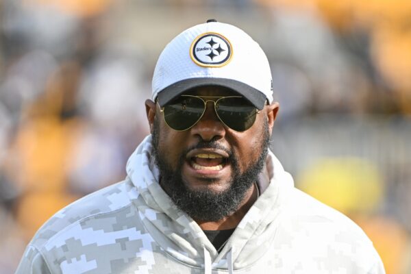 Steelers Head Coach Mike Tomlin Unlocks a Historic Landmark Amidst the Quarterback Dilemma
