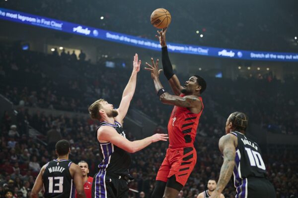 Deandre Ayton Joins Lakers After Buyout in Blockbuster Frontcourt Revamp