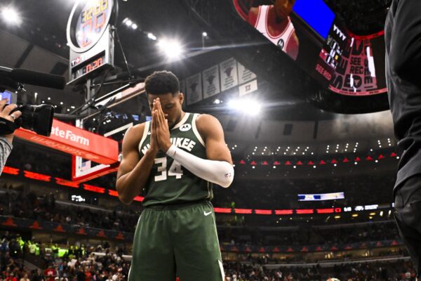 Cleveland Cavaliers vs Milwaukee Bucks Injury Report and Predicted Starting Lineups- Giannis Antetokounmpo Lands on Injury Report Ahead of Sunday’s Clash  