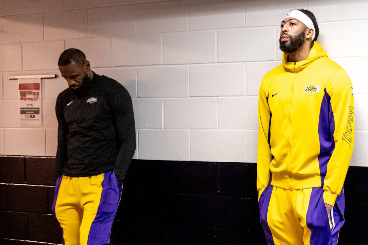 LeBron - Davis