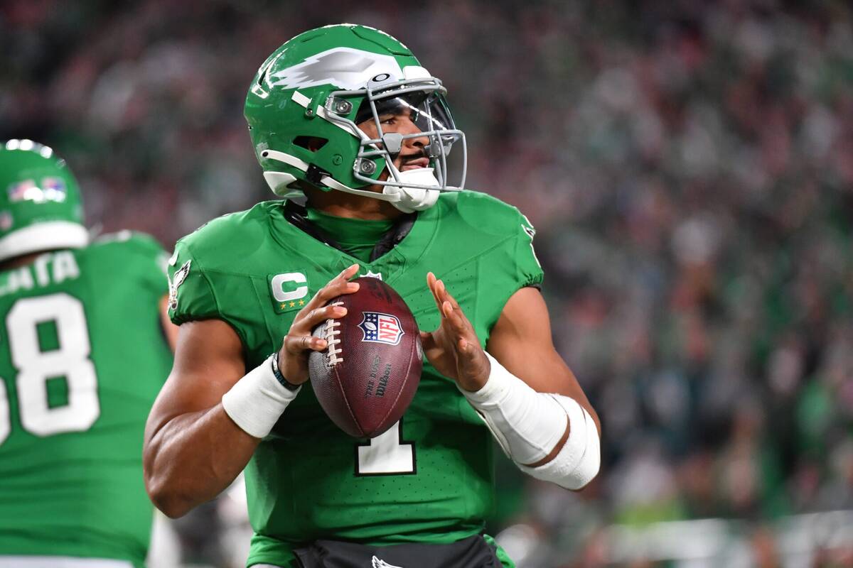 eagles kelly green