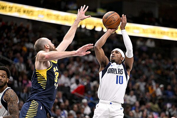 NBA Dallas Mavericks Kyrie Irving Brandon Williams