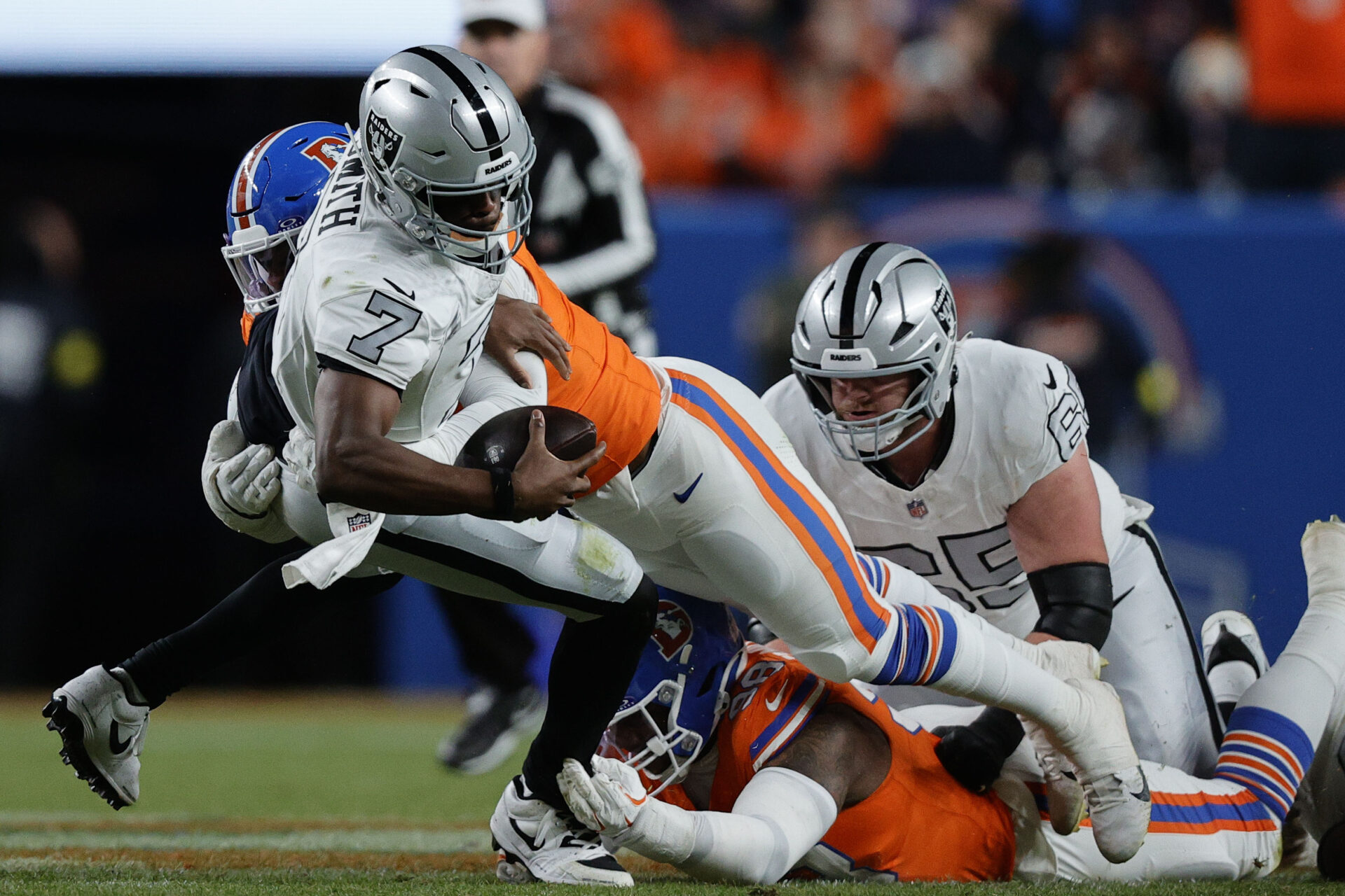 Broncos Raiders