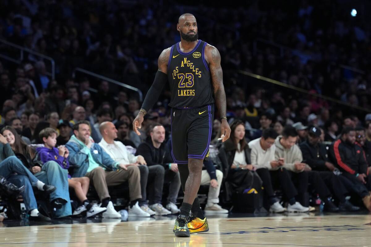 NBA Lakers LeBron James Klay Thompson Reggie Miller