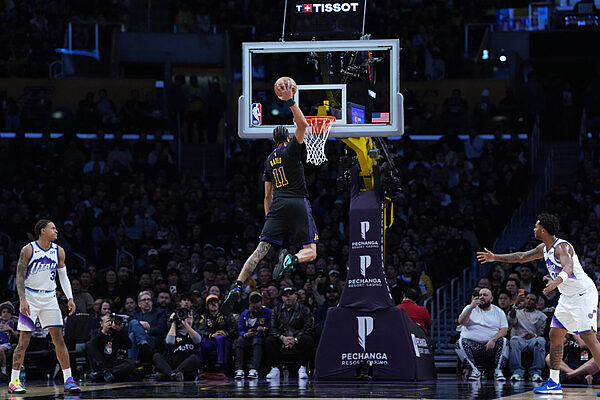 Los Angeles Lakers NBA LeBron James Luka Doncic Jaxson Hayes