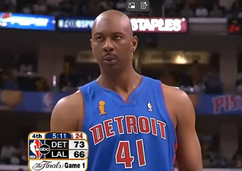 Elden Campbell Detroit Pistons NBA