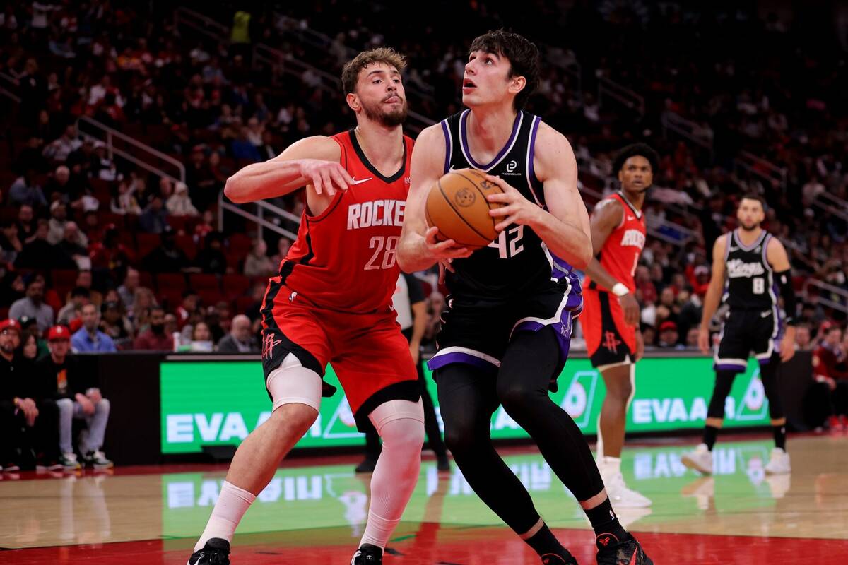 NBA Sacramento Kings Alperen Sengun Maxime Raynaud Domantas Sabonis