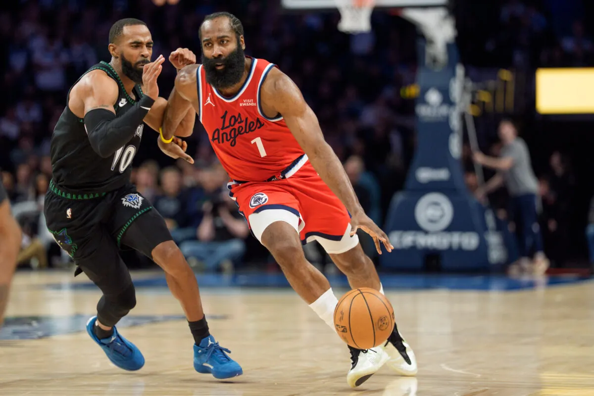 Harden supera Conley in Twolves-Clippers