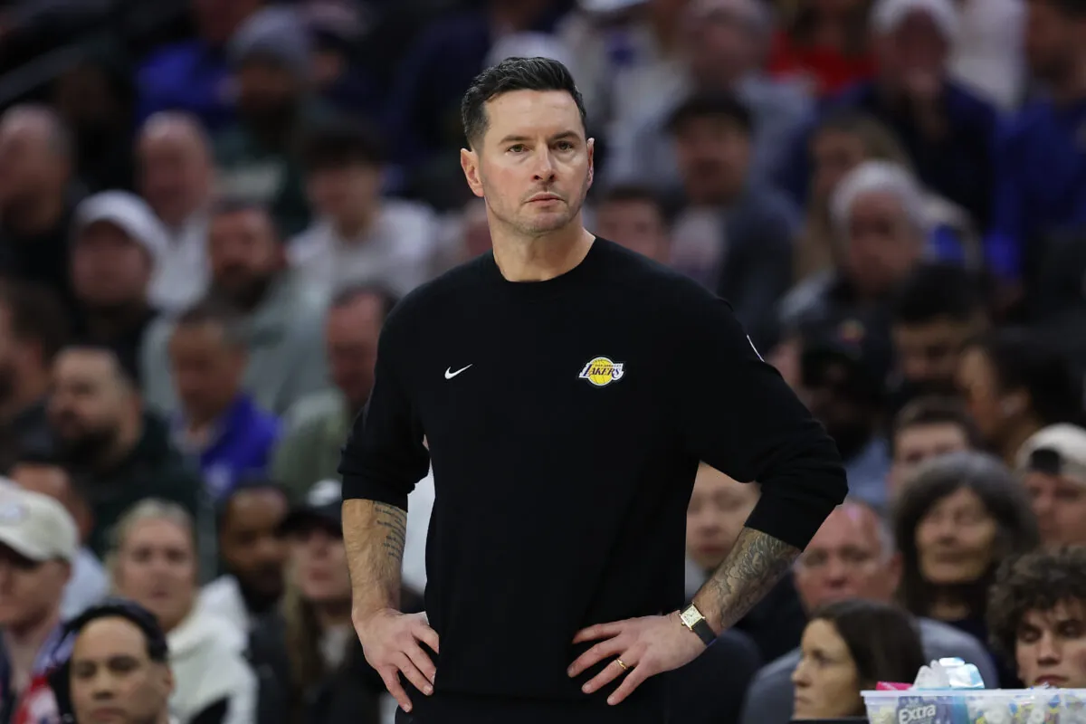 JJ Redick, coach dei Lakers, durante una gara
