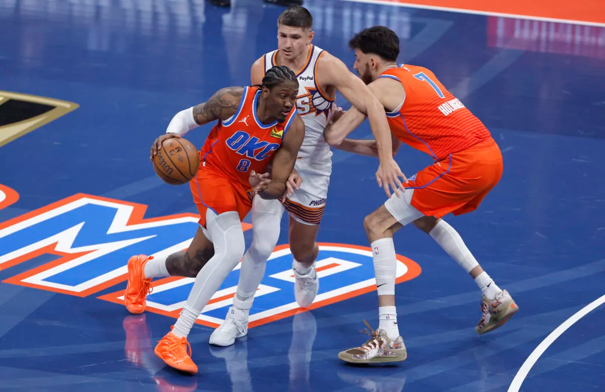 Jalen Williams sfigge al pressing di Grayson Allen durante Thunder-Suns