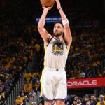 Com Klay Thompson inspirado, Warriors dominam e empatam a série com os Lakers