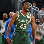 Thanasis assina novo contrato com os Bucks