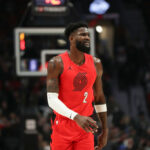 PORTLAND, OREGON - DECEMBER 16: Deandre Ayton #2 of the Portland Trail Blazers plays against the Dallas Mavericks during the first quarter at Moda Center on December 16, 2023 in Portland, Oregon.