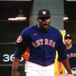 Hector Neris assina contrato com Chicago Cubs