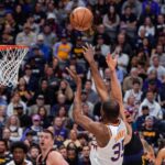 Suns vencem Nuggets e seguem vivos por vaga direta nos playoffs