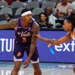 Bradley Beal, Devin Vassell - Phoenix Suns @ San Antonio Spurs