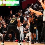 Mitchell e Garland - Jogo 7 contra Magic