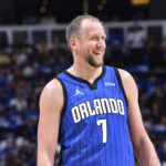 Joe Ingles assina por um ano com os Wolves