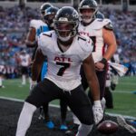 Bijan Robinson em Falcons x Panthers
