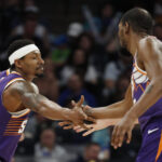 Durant e Beal retornam de lesão