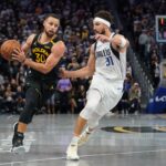 Nov 12, 2024; San Francisco, California, USA; Golden State Warriors guard Stephen Curry (30) drives past Dallas Mavericks guard Klay Thompson (31) in the fourth quarter at the Chase Center. Mandatory Credit: Cary Edmondson-Imagn Images
