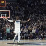 Nov 17, 2024; Minneapolis, Minnesota, USA; Minnesota Timberwolves forward Julius Randle (30) celebrates his game-winning three-pointer against the Phoenix Suns at the end of the fourth quarter at Target Center. Mandatory Credit: Nick Wosika-Imagn Images