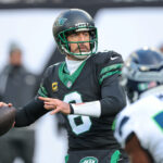 Rodgers segue como titular dos Jets