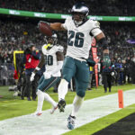Barkley vence os ravens
