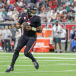 Texans batem Dolphins
