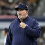Cowboys ainda não responderam aos bears sobre McCarthy