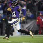 Jan 11, 2025; Baltimore, Maryland, USA; Baltimore Ravens running back Derrick Henry (22) runs to score a touchdown against the Pittsburgh Steelers in the third quarter in an AFC wild card game at M&T Bank Stadium. Mandatory Credit: Tommy Gilligan-Imagn Images