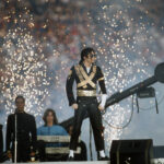 PASADENA, CA - JANUARY 31: Pop singer Michael Jackson performs during the halftime show of Super Bowl XXVII between the Dallas Cowboys and Buffalo Bills on January 31, 1993 at The Rose Bowl in Pasadena, California. The Cowboys won the Super Bowl 52-17. (Photo by Focus on Sport/Getty Images)