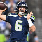 Sam Howell em ação pelo Seattle Seahawks.