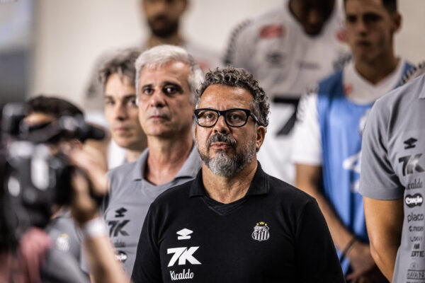 Campeonato Brasileiro: Confira a escalação do Santos para encarar o Grêmio, pela 7ª rodada da competição