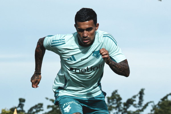 Dudu encaminha saída do Cruzeiro após crise interna