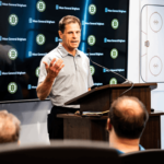 Don Sweeney, GM dos Bruins