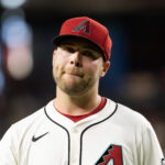 Resumo MLB May 27, 2025; Phoenix, Arizona, USA; Arizona Diamondbacks pitcher Corbin Burnes in the first inning against the Pittsburgh Pirates at Chase Field. Mandatory Credit: Mark J. Rebilas-Imagn Images