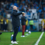 Mano Menezes