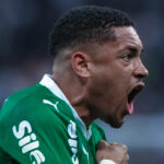 Corinthians e Palmeiras - Vitor Roque