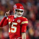NFL MVP Candidato 2025 Mahomes Jan 26, 2025; Kansas City, MO, USA; Kansas City Chiefs quarterback Patrick Mahomes (15) reacts against the Buffalo Bills during the AFC Championship game at GEHA Field at Arrowhead Stadium. Mandatory Credit: Mark J. Rebilas-Imagn Images