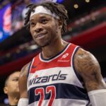 Panathinaikos contrata Richaun Holmes Mar 11, 2025; Detroit, Michigan, USA; Washington Wizards forward Richaun Holmes (22) is ejected from the game for an elbow to the face of Detroit Pistons forward Ausar Thompson (9) (not pictured) during the second half at Little Caesars Arena. Mandatory Credit: David Reginek-Imagn Images